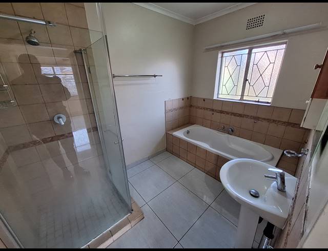 3 BEDROOM HOUSE FOR SALE IN VANDERBIJLPARK SE 1